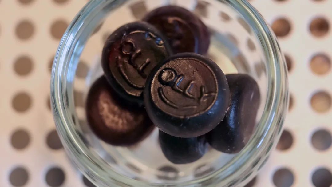 坚果黑巧燕麦谷物脆,坚果黑巧巧克力