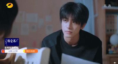 这种男人没结婚早点离开没有好的,男人还不分手留着过年吗