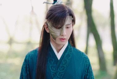 琉璃让成毅受的委屈,琉璃被浇开水后续