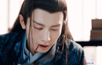 琉璃让成毅受的委屈,琉璃被浇开水后续