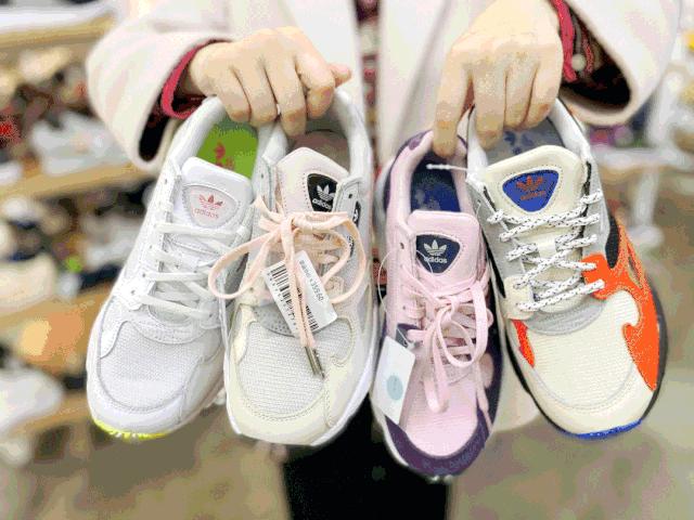 火爆魔都的荟品仓登陆松江！Nike、阿迪…全场一折起！2000个拉杆箱1元领