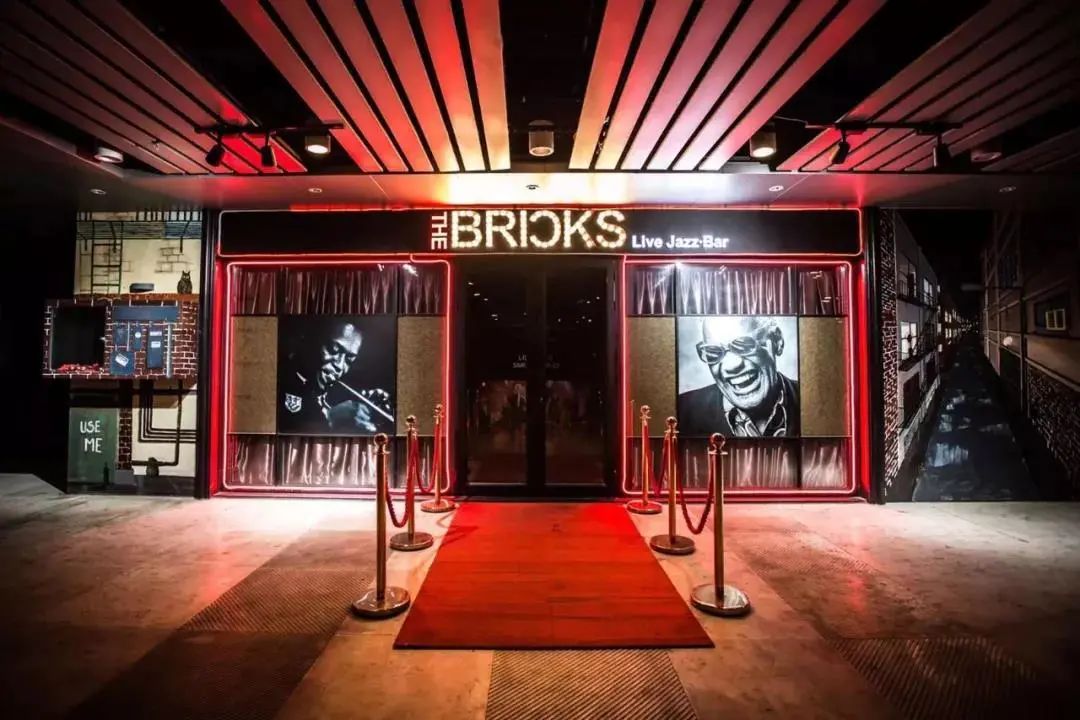 生活很累不如摇摆,生活很累不如活的痛快