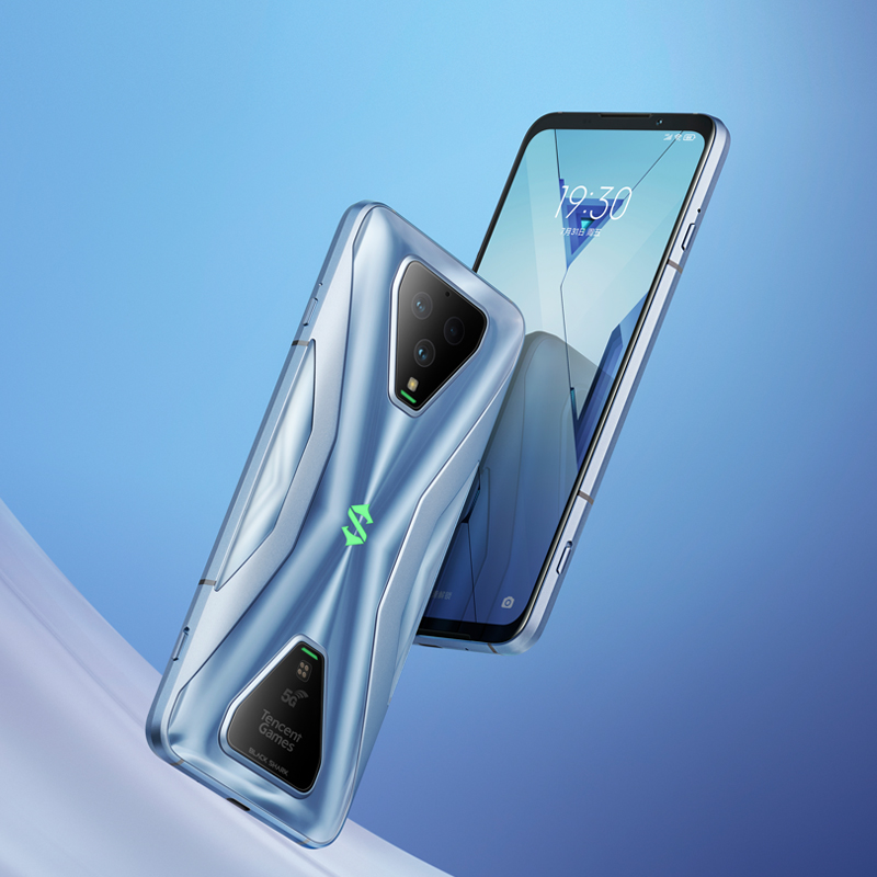 腾讯黑鲨游戏手机3S开箱:风格仍然鲜明,娱乐体验继续提升