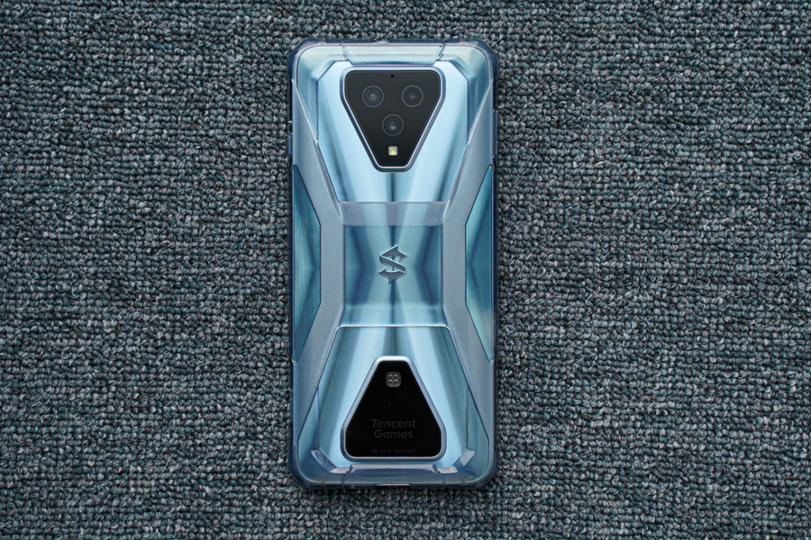 腾讯黑鲨游戏手机3S开箱:风格仍然鲜明,娱乐体验继续提升