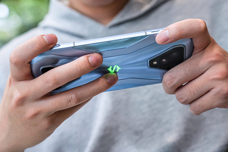 腾讯黑鲨游戏手机3S开箱:风格仍然鲜明,娱乐体验继续提升