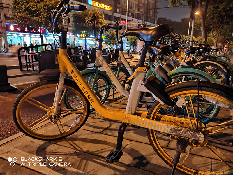 腾讯黑鲨游戏手机3S开箱：风格仍然鲜明，娱乐体验继续提升