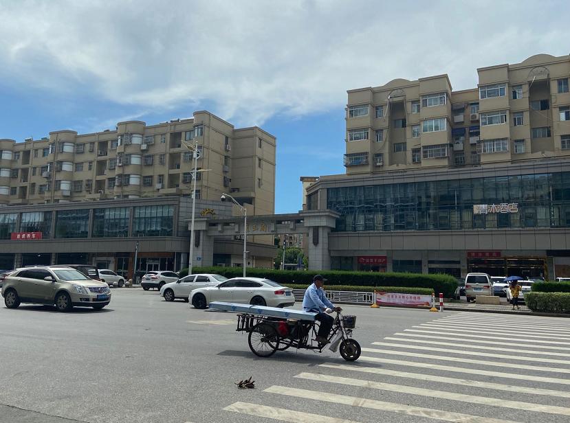 南京主城区300万学区房环境好,名校地铁周边房子升值空间大吗