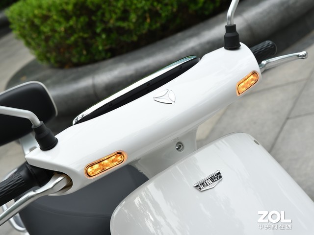 雅迪电动车冠能m9测评,雅迪冠能m8深度评测