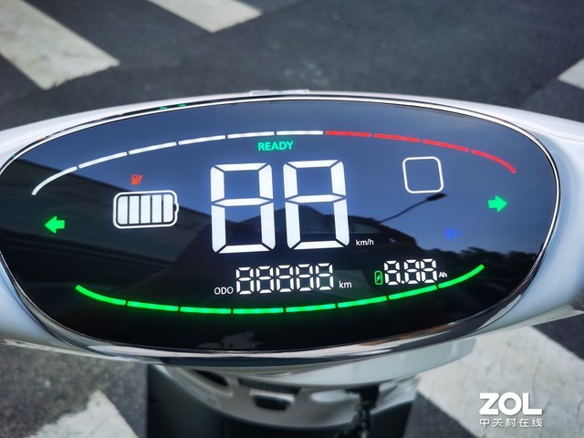 雅迪电动车冠能m9测评,雅迪冠能m8深度评测