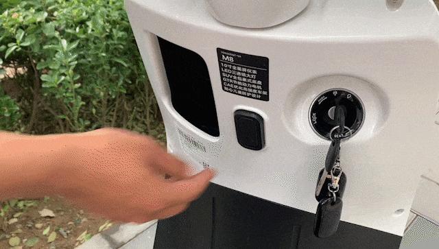 雅迪电动车冠能m9测评,雅迪冠能m8深度评测