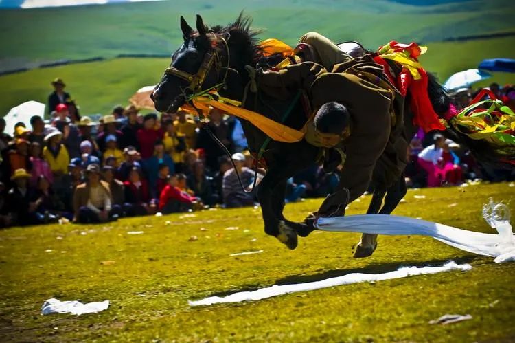 7-8月份甘孜旅游最佳地方,正是赏景好时节