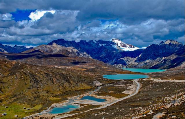 7-8月份甘孜旅游最佳地方,正是赏景好时节