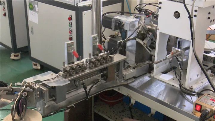 坚定信心稳增长凝心聚力开新局,落实经济工作会议精神的汇报