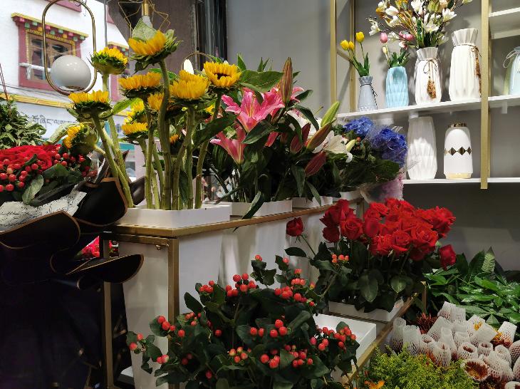 七夕鲜花提前订会便宜吗,七夕消费观察