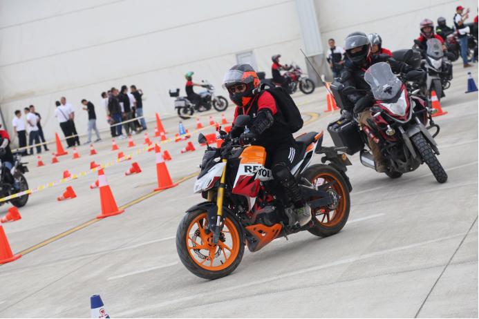 跟我们，到重启摩托生活的西安走一走