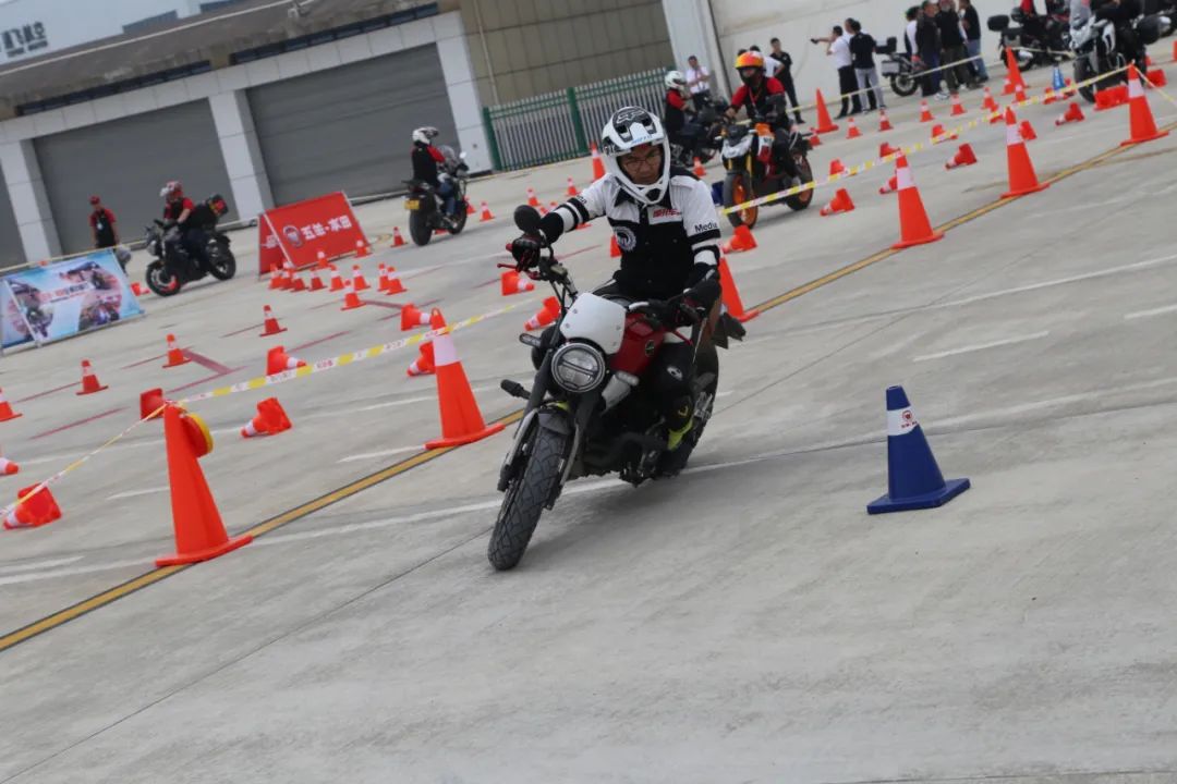 跟我们，到重启摩托生活的西安走一走