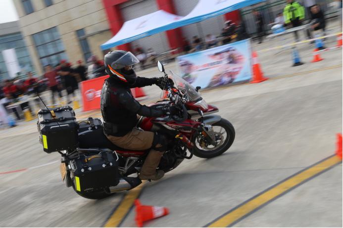 跟我们，到重启摩托生活的西安走一走