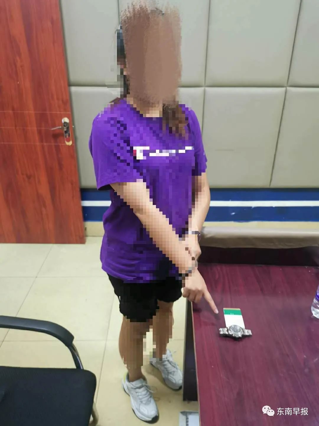 「1017丨话题」空姐4次偷走同一块名表，直到第五次……