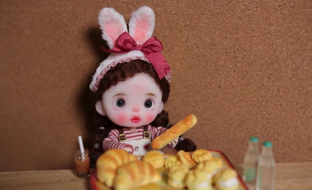 加入“隐秘娃圈”：有ob11娃娃叫价过万，有人“养娃”一年花掉数万