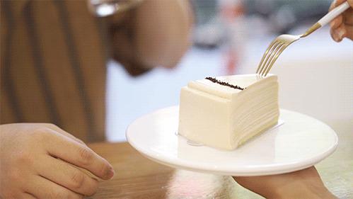 中山北路新开纯白“浪漫满屋”,好口味的千层甜品店,价格仅占某网红L家½…