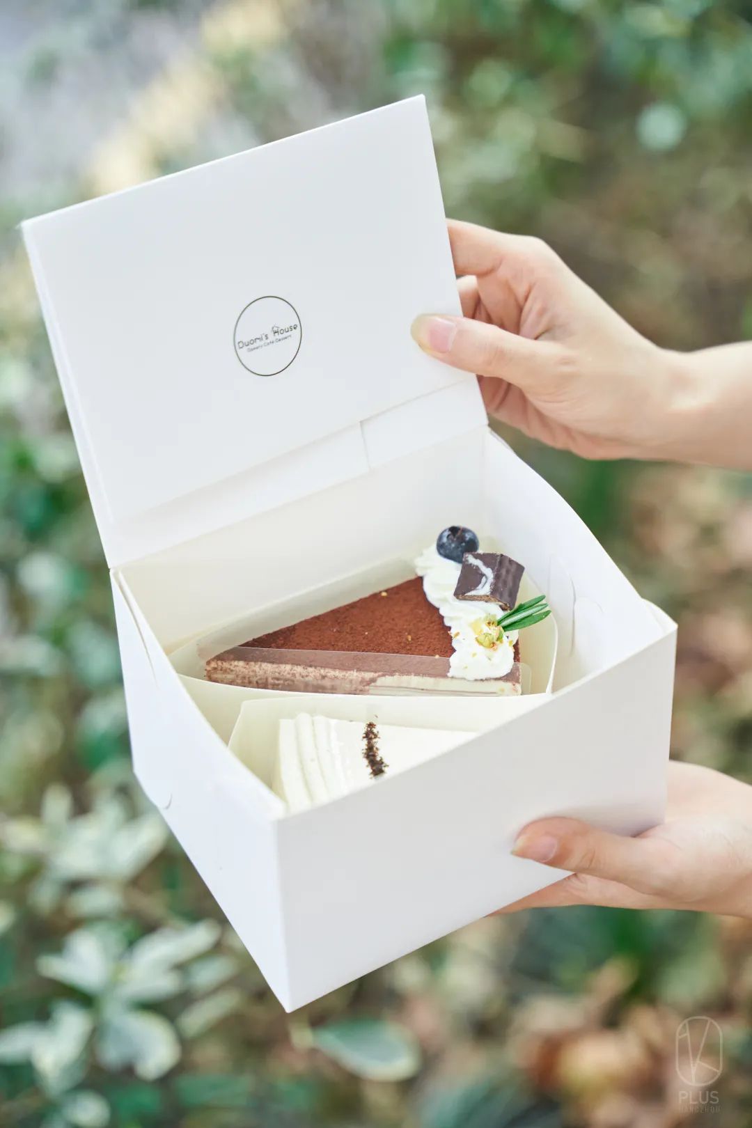 中山北路新开纯白“浪漫满屋”，好口味的千层甜品店，价格仅占某网红L家½…