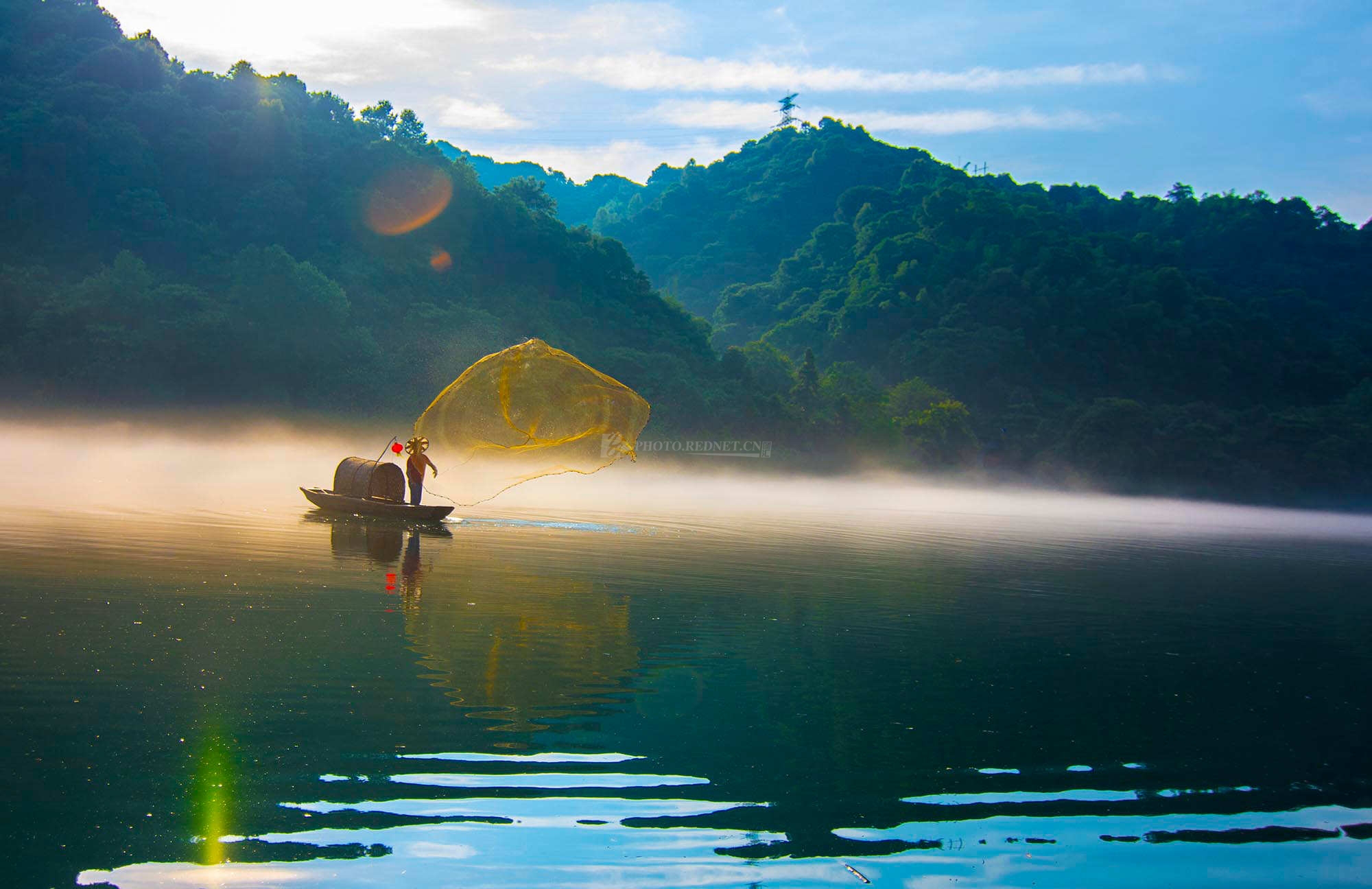 行吟诗刊丨朱继忠：我带着虔诚而来，为一场雾