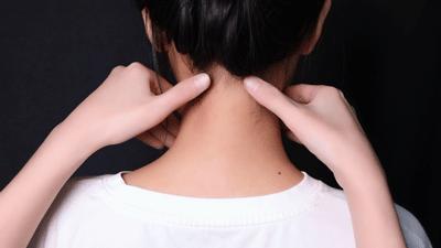 俄航局联合NASA「电疗」技术！15分钟告别脖颈酸痛…爽