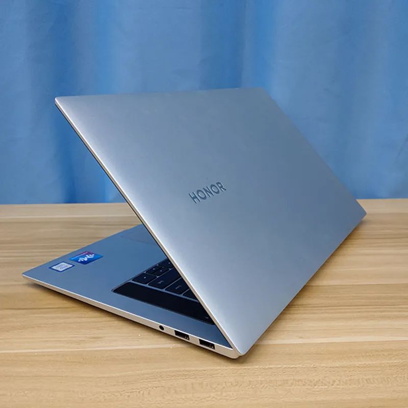 游戏本r75800h和i711800h,r7-5800h游戏本