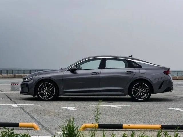 车评起亚k5凯酷,大神说车新能源