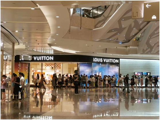 实探成都疫情,在疫情期间奢侈品lv怎么崛起