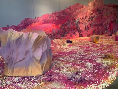 人人在线、万物互联的今天,我们为什么还要去逛买手店