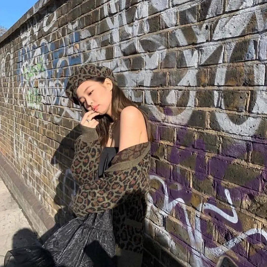 jennie凭什么被称为人间香奈儿,jennie身材五五分人间香奈儿