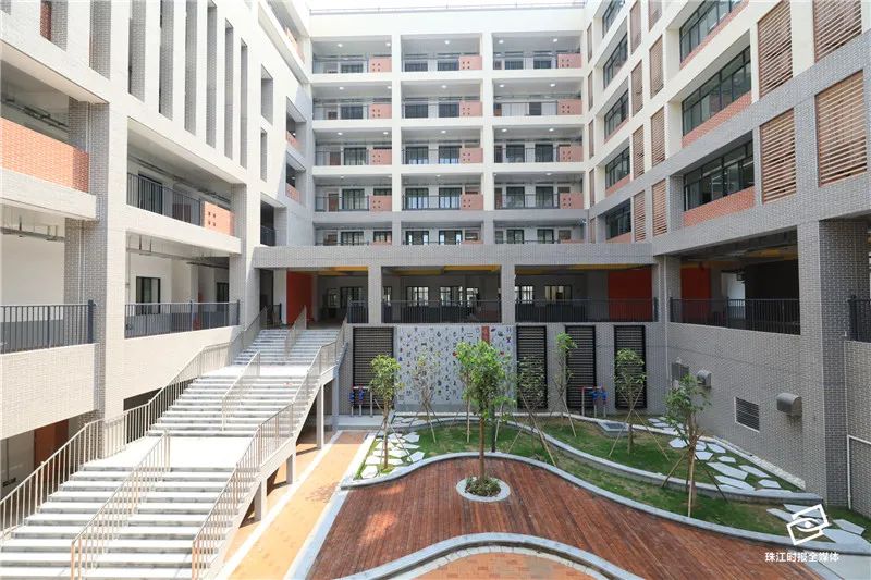 怡海五小对比平洲中心小学,佛山市怡海第五小学竣工时间