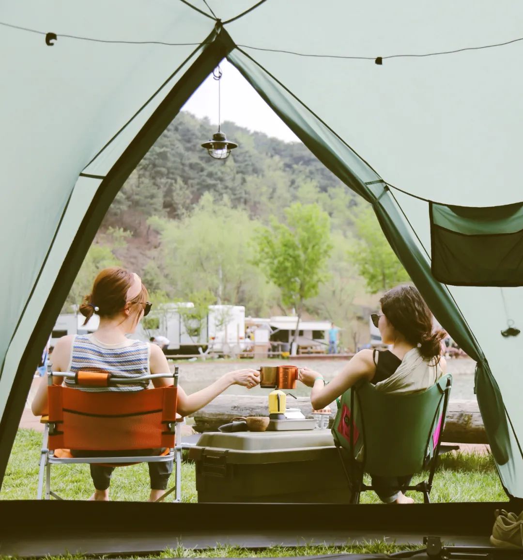 让我们一起去露营一起快乐,与你一起去露营