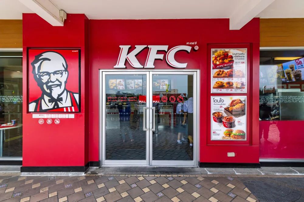 知消周刊|奢侈品牌迎来新一轮涨价潮；青岛啤酒收购雀巢中国大陆水业务；蒙牛终止收购麒麟澳洲乳品业务