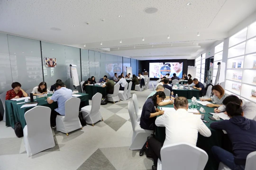 高效培养内训师队伍没那么难，华润、中国电信、中国银行……霸气支招