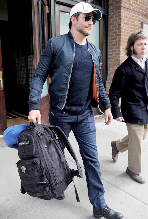 不只是实用,双肩包更要“玩出彩”