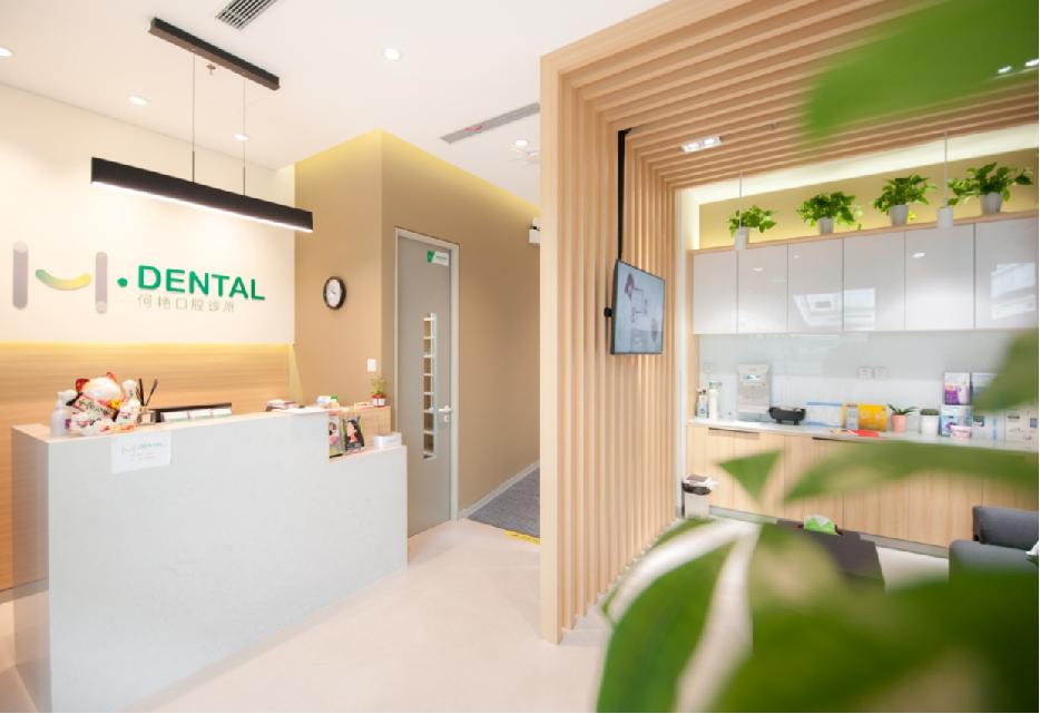 天山路街道生活日记——创业|最美退役军人何艳：妙手施仁心，造福为天山