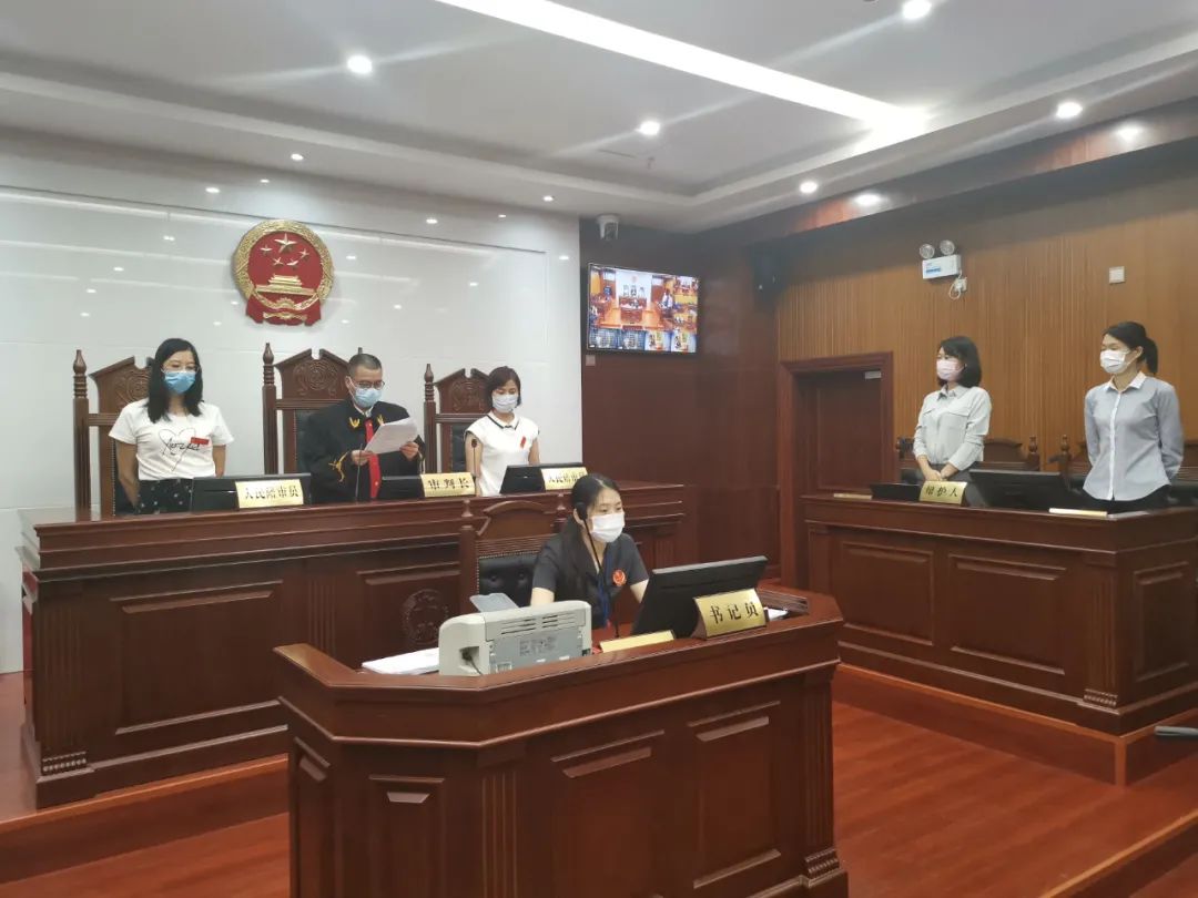 【普法剧场】半年“搬走”30多万！厦门惊现“保姆大盗”，法官说.......