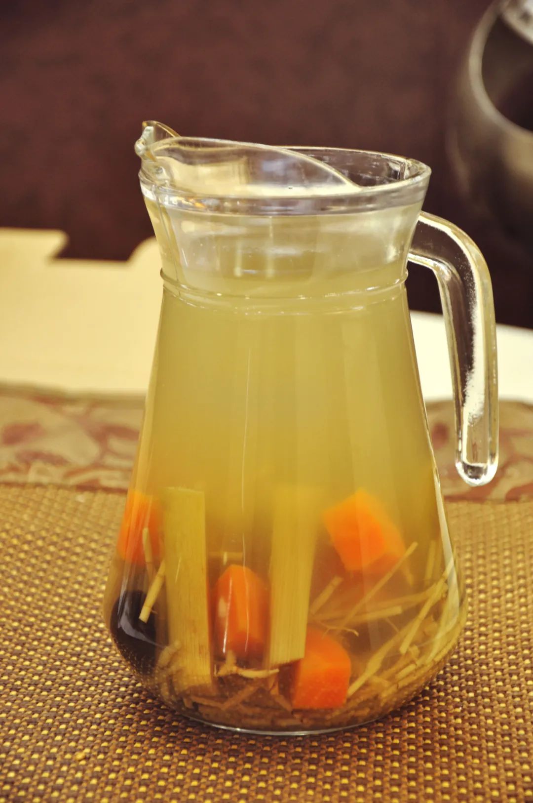 广东人吃甜汤的视频,广东糖水有多绝