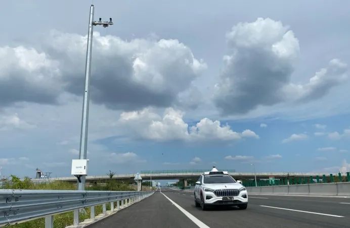 三星galaxyzfold2发售价,三星galaxyzfold25g京东开箱