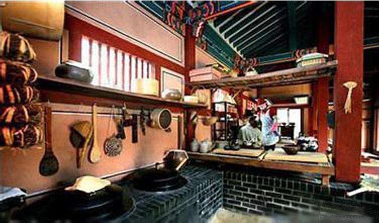 违背“真香”定律，原来御膳房的饭菜，皇帝自己都不愿意吃......