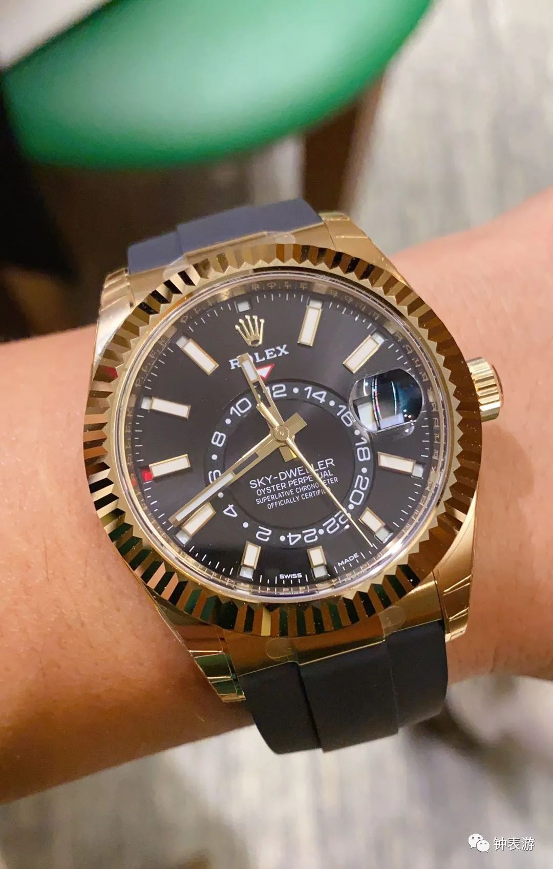 劳力士新款绿水鬼超强放大细节图,劳力士绿鬼开后盖