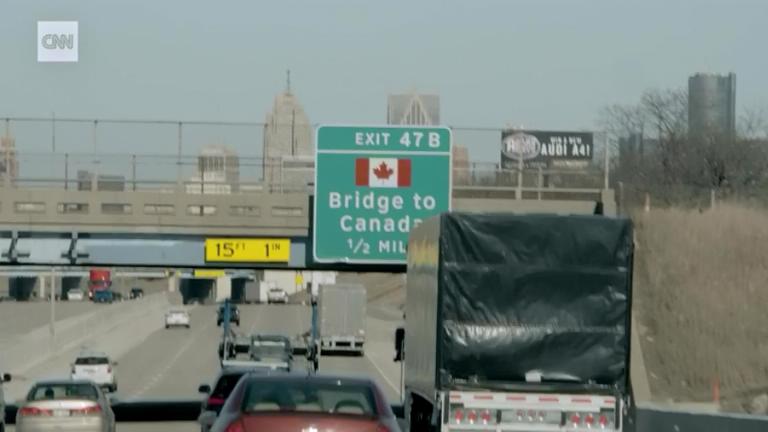 美加和美墨,美墨边境和美加边境