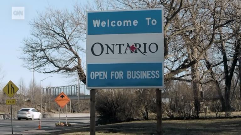 美加和美墨,美墨边境和美加边境