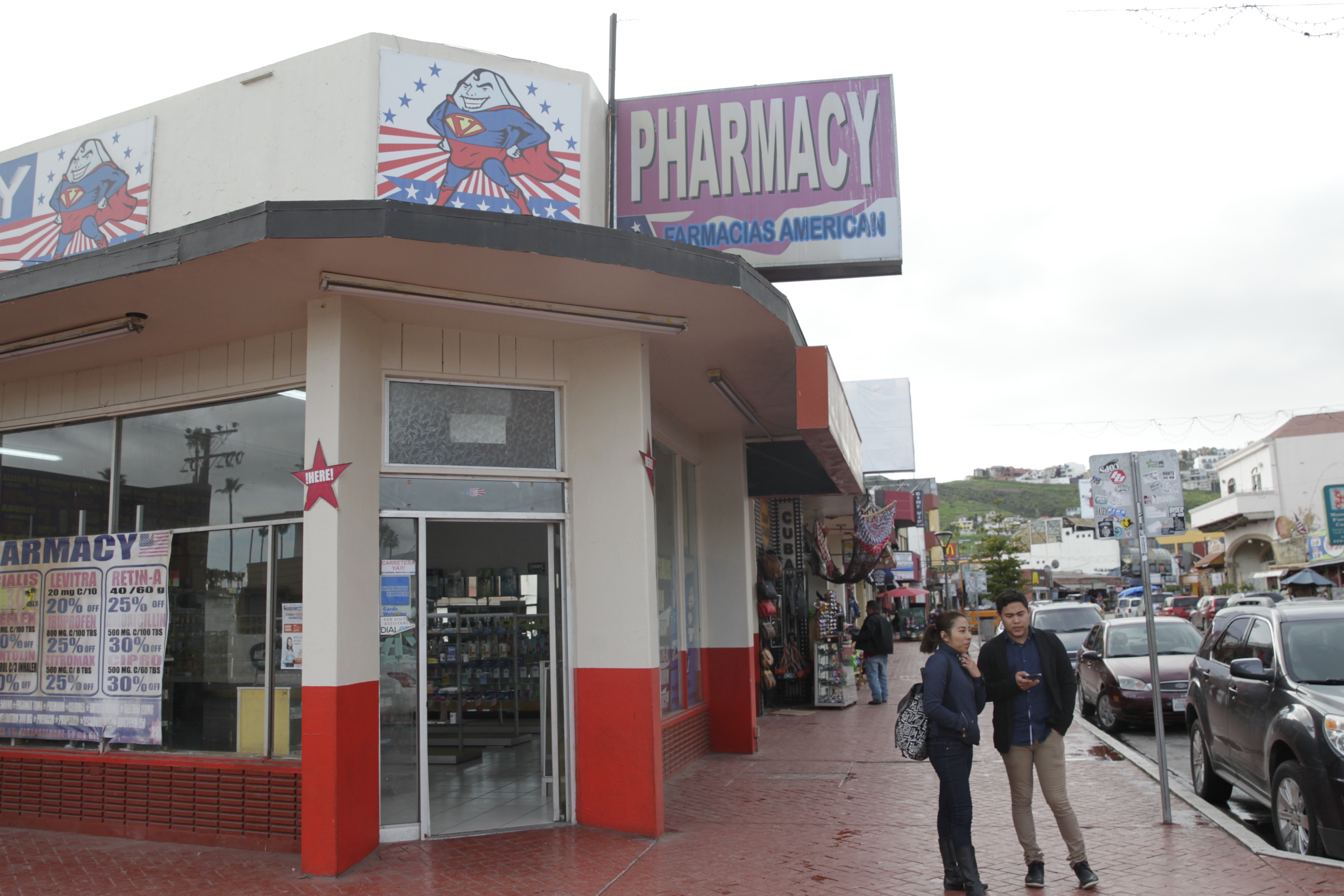 美加和美墨,美墨边境和美加边境