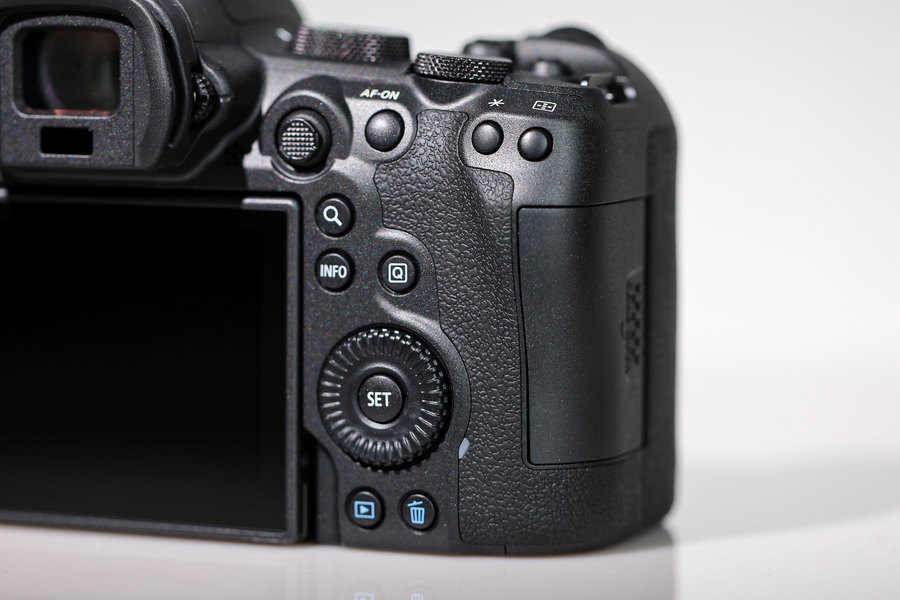 比肩eosr的相机,比佳能r6好的相机推荐