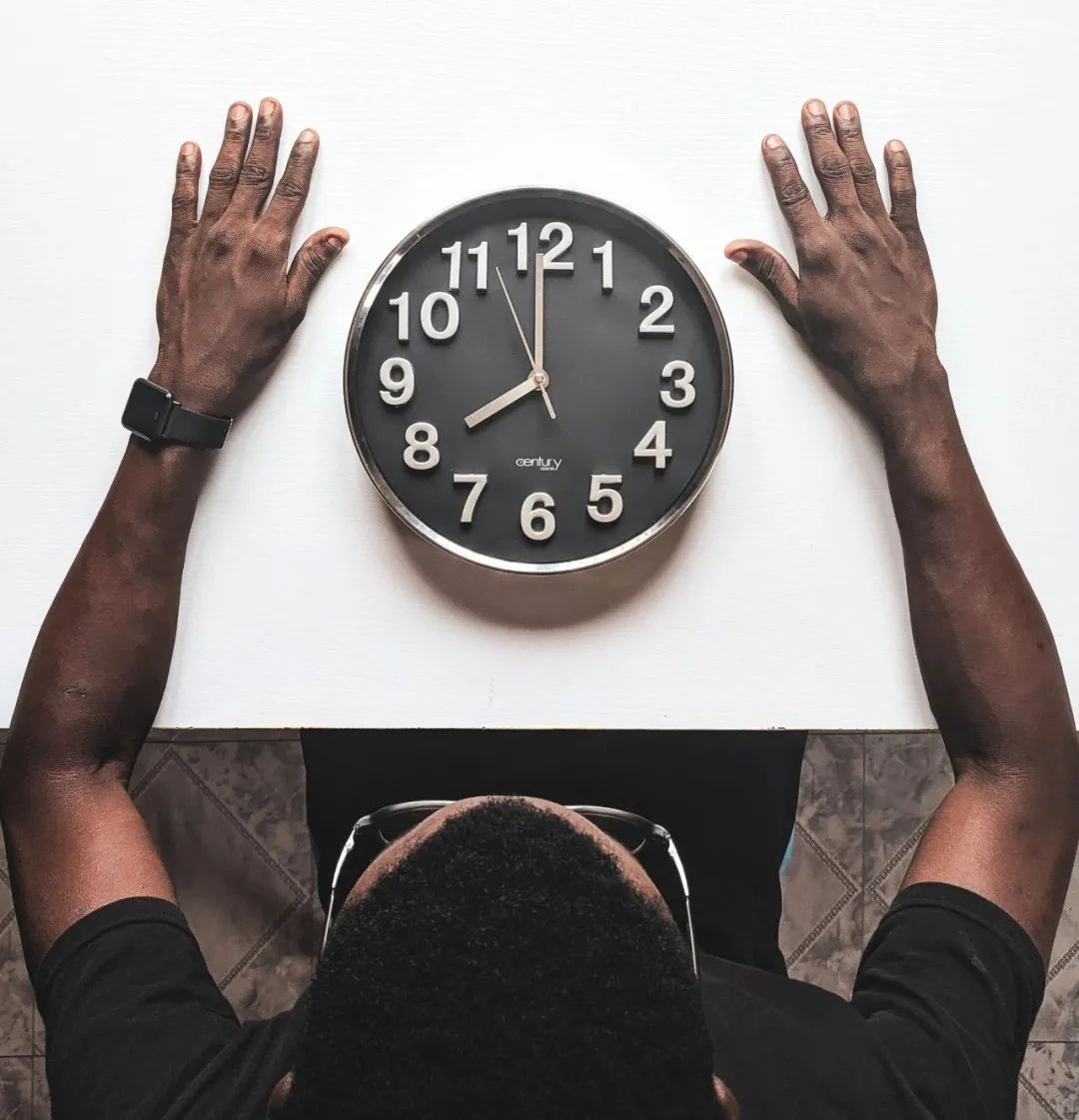 这世界上所有美好都和金钱有关,所有的事都和钱有关