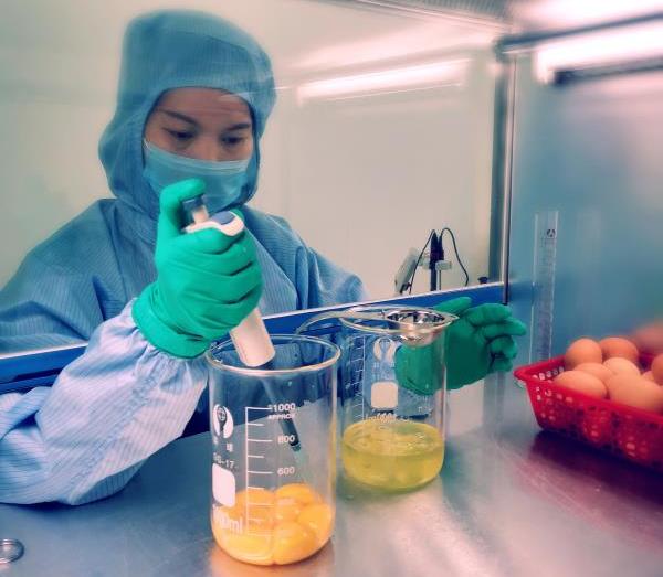 用这款神奇的专利牙膏刷一刷，3分钟KO细菌，老牙垢瞬间溶解，老黄牙不见了，多年的口臭都消失了，牙医强烈安利