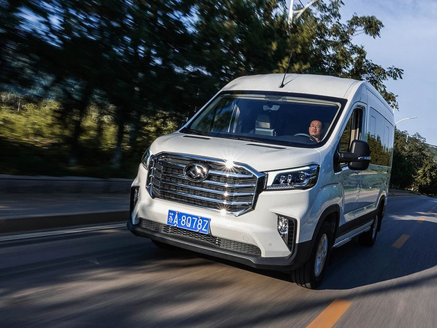 上汽大通maxusv90最新款,上汽maxusv90轻客自动挡